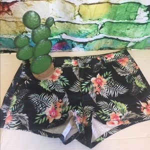 Arizona Jean Co. floral shorts Juniors size 15